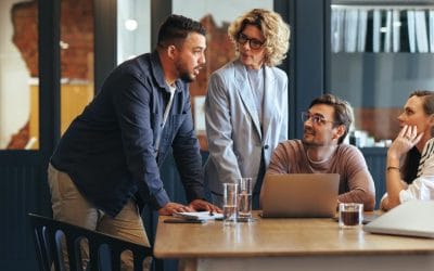 Marketing digital para profesionales ocupados: cómo delegar sin perder el control