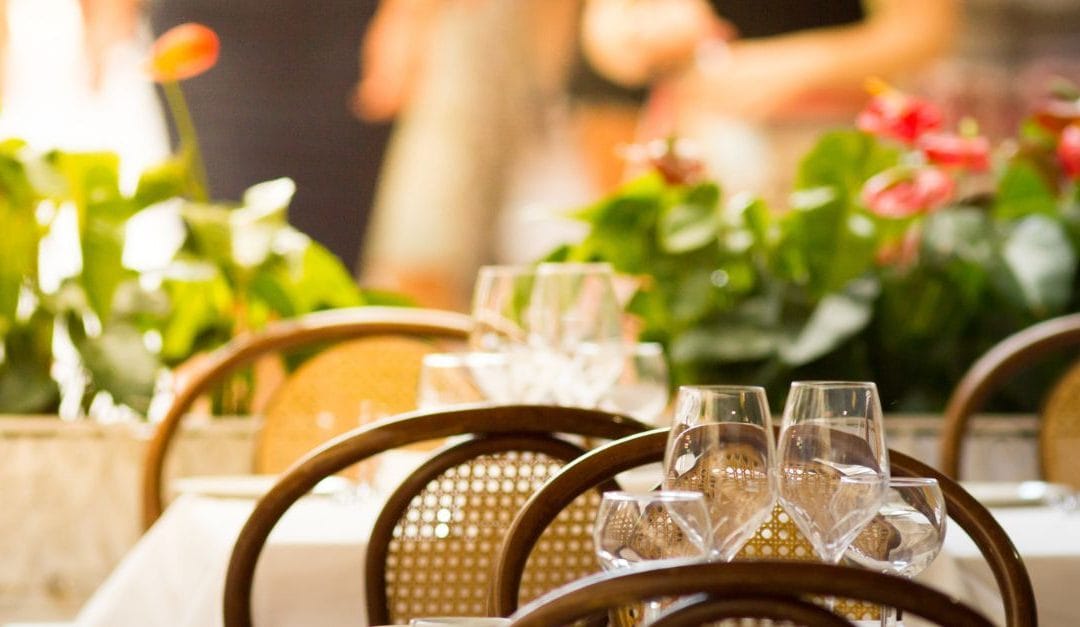 Marketing digital para restaurantes: cómo llenar tu local con estrategia (y no solo con suerte)